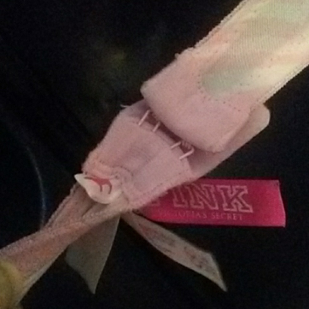 Pink bra - Picture 3 of 4